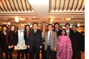 Hunan University of Chinese Medicine Celebrates Christmas with Foreign Teachers